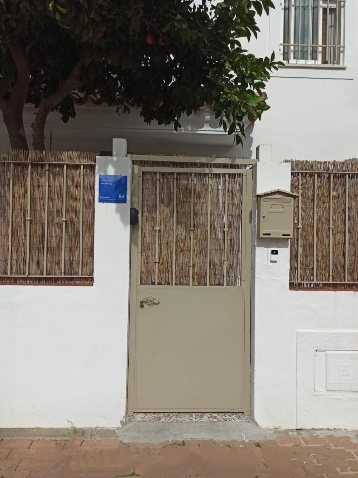 Nao Victoria Apartamento Gelves Exterior foto